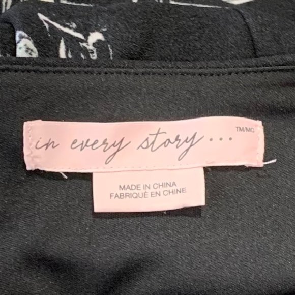 In Every Story Short Sleeved Cold Shoulder Floral Dress - Picture 6 of 7